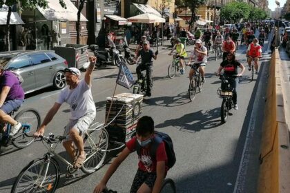 Pedalare per cambiare prospettiva